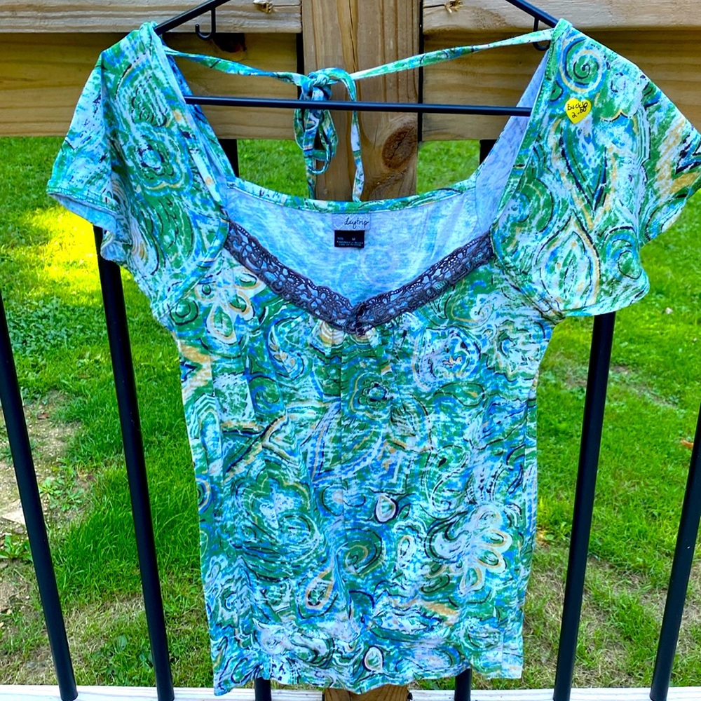 Women’s Daytrip shirt